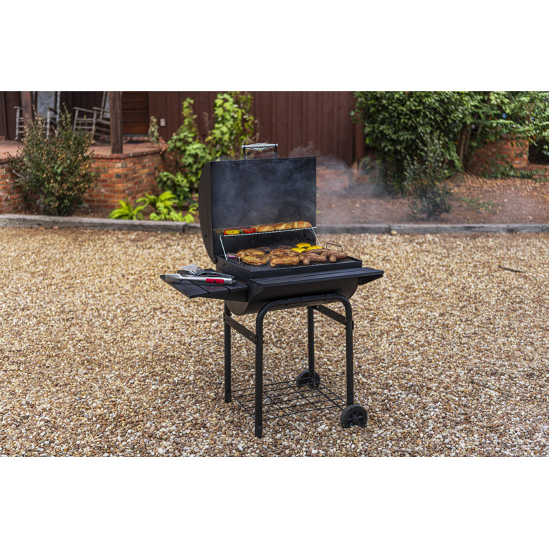 Barbecue au charbon avec tablettes latérales Charbroil American Gourmet 625 barils