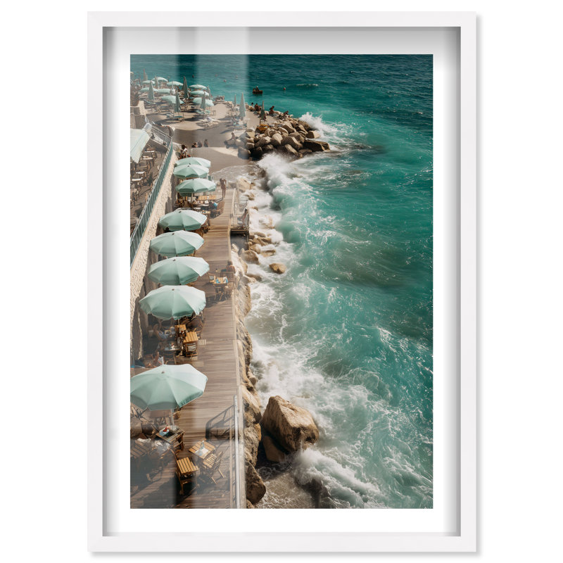 «Mint Umbrella Coast Shadowbox Print Coastal Glam Art» par Notoriart, cadre blanc, H 25 po x l 17 po, H 25 po x l 17 po