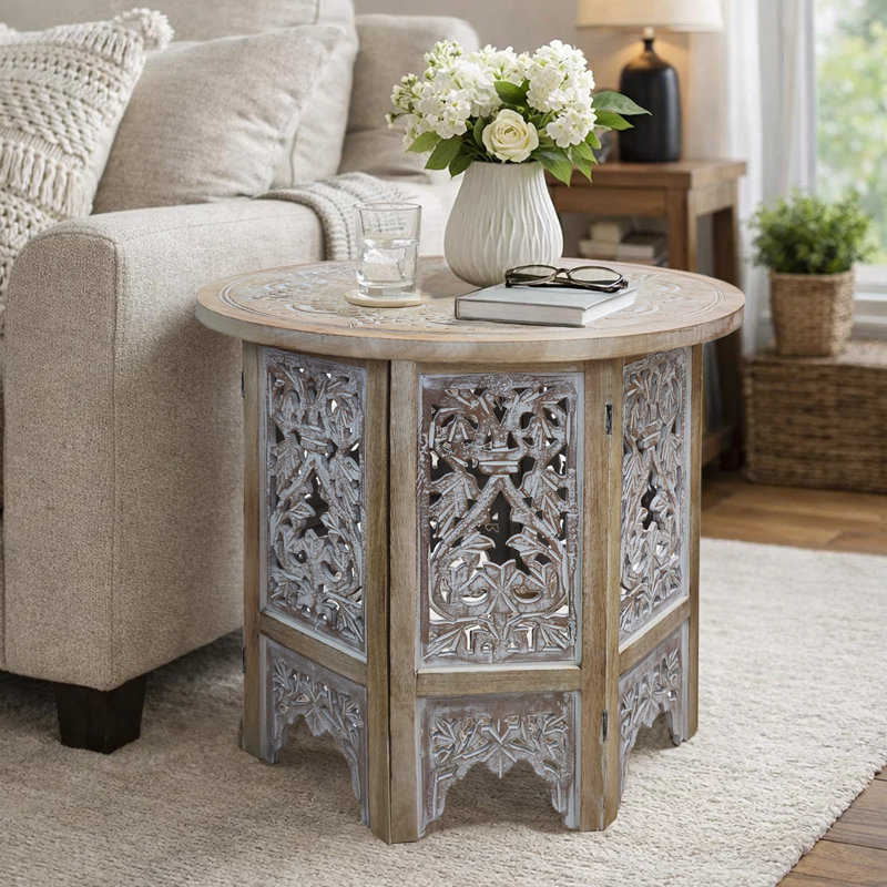 Table d'appoint décorative, plateau rond de 24 po, motifs floraux découpés en bois de manguier, blanc délavé