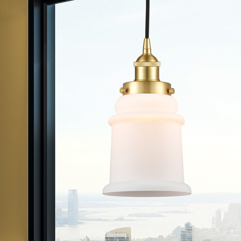 Luminaire suspendu en forme de cloche à 1 lumière Amiriya, H 11 po x l 6 po x P 6 po, Blanc mat, Or satiné