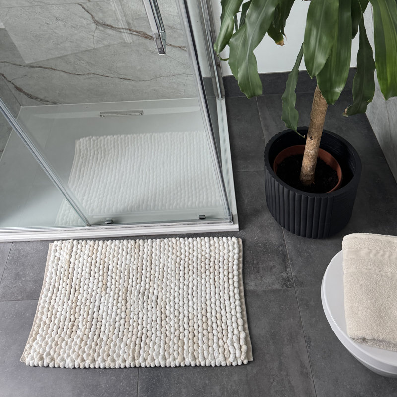 Rozelia Cotton Blend Non-Slip Bath Mat, Beige