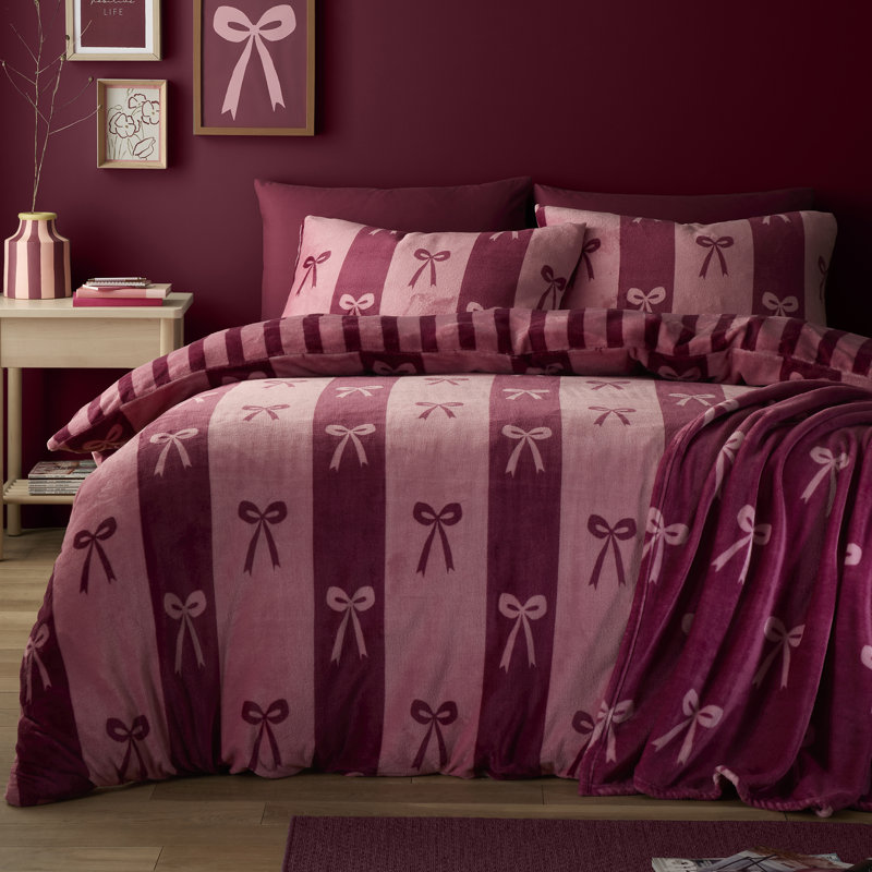 Bows Polyester Striped Duvet Cover Set, Super King Bed (260 x 220 cm)