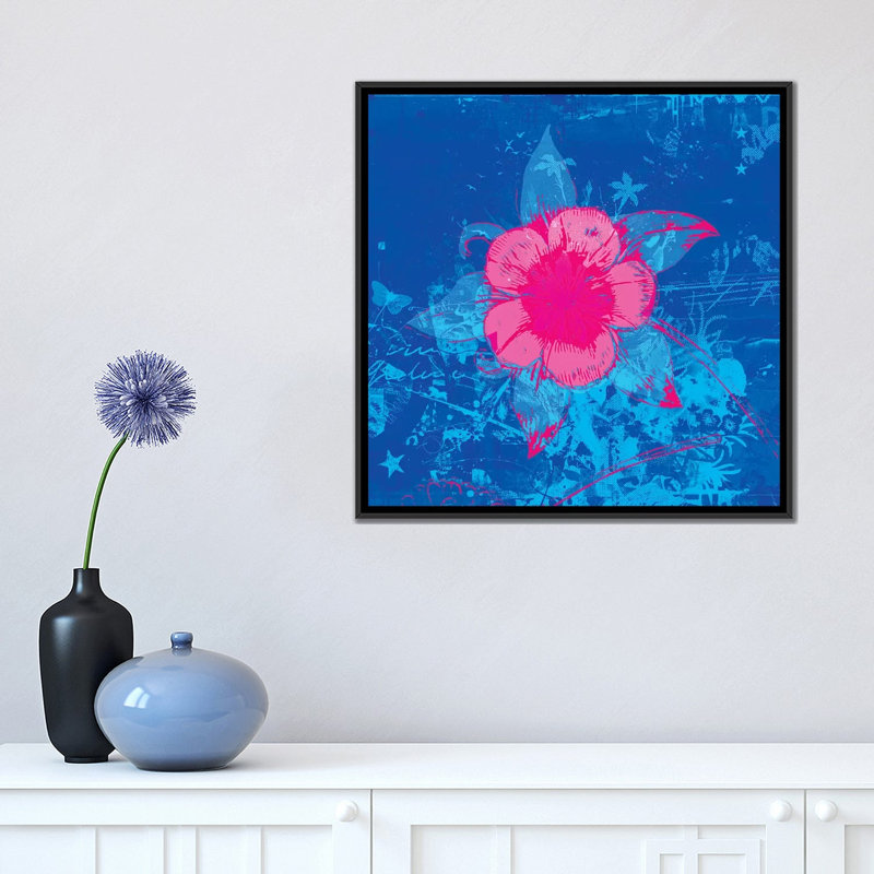 Fleur d’art, impression sur toile tendue, H 18 po x l 18 po x P 1,5 po, Toile avec cadre flottant noir, Pas de tapis