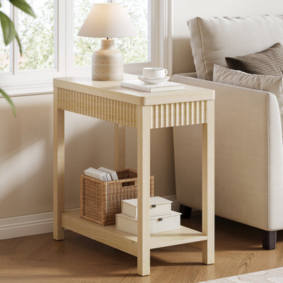 Ensemble de table de bout cannelée moderne de 24 po avec tablette de rangement ouverte, table d'appoint contemporaine pour le salon, la chambre à coucher et le bureau à domicile, table de chevet décorative avec design en bois texturé (ensemble de 2)