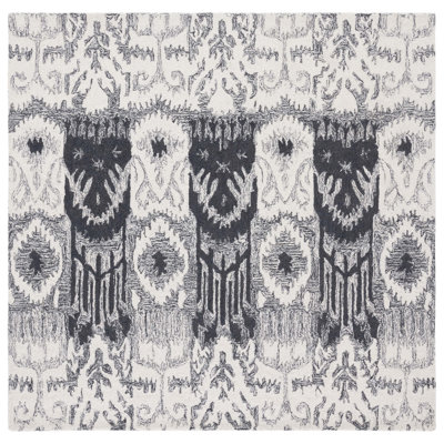 Ikat Hand Tufted Wool/Cotton Ikat Rug in Black/Ivory
