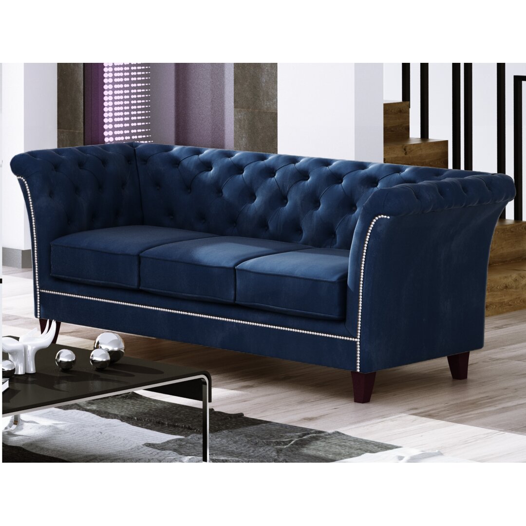 Chesterfield Darlana Sofa 3-Sitzer aus Samt-Stoff mit Holzfüßen