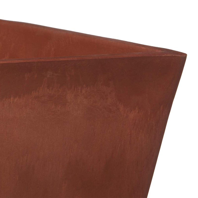 Musgrave Pot Planter, Terra Cotta
