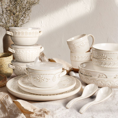 16-Piece Embossed Ceramic Dinnerware Set with Lids & Spoons - Set for 4