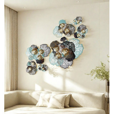 Chinese-Style Petal Wrought Iron Wall Hanging