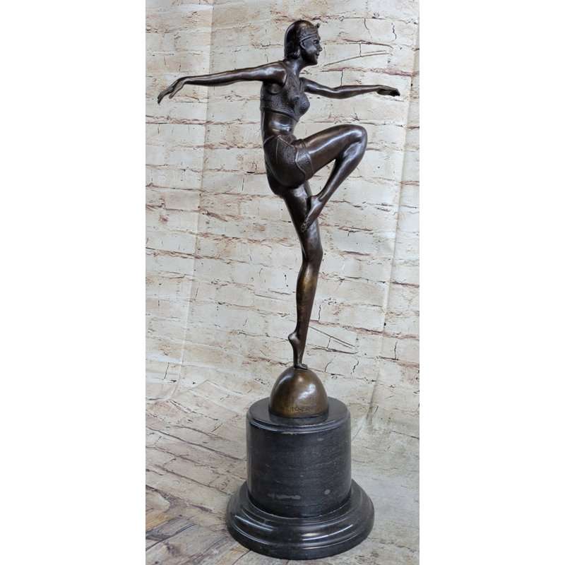 Figurines et sculptures Taylir