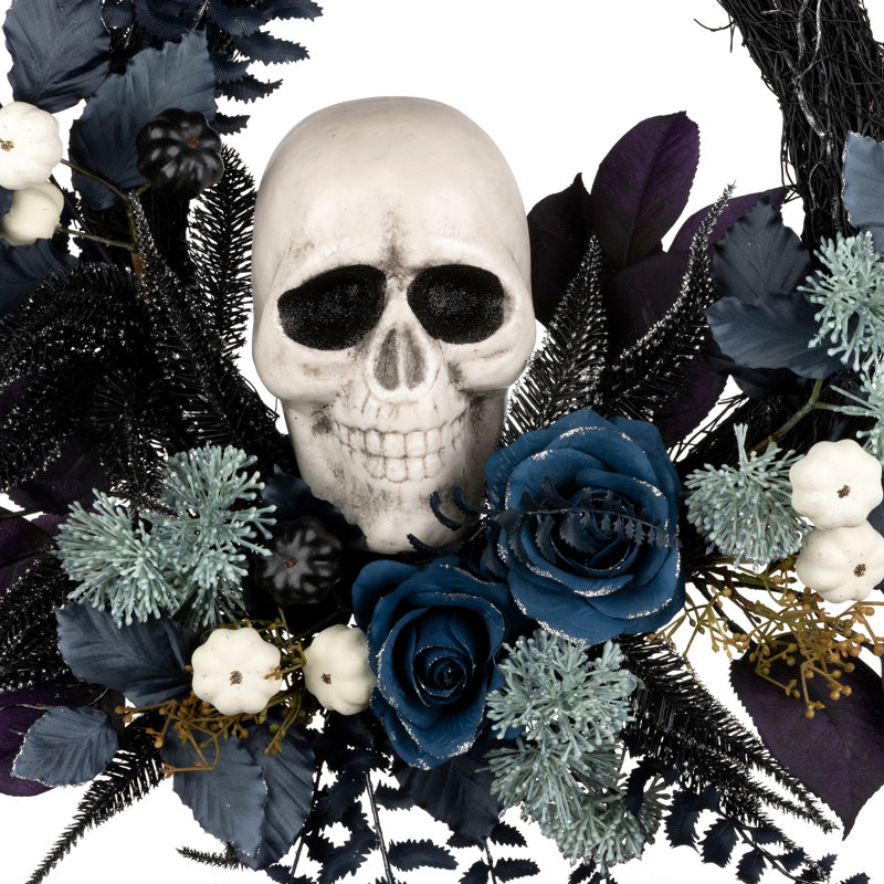 24in. Halloween Skull Wreath
