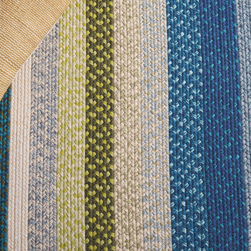 Braided 323 Area Indoor/Outdoor Area Rug In Navy / Green, Oval 5' x 8'