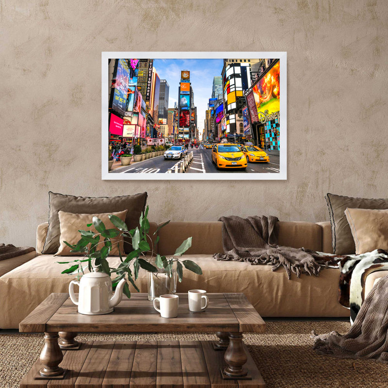 «NYC», reproduction de photo encadrée, H 21,5 po x l 27,5 po x P 0,75 po, Cadre crème délavé