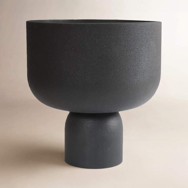 Vase de table en céramique Cade, Noir, H 7,87 po x l 7,09 po x P 7,09 po
