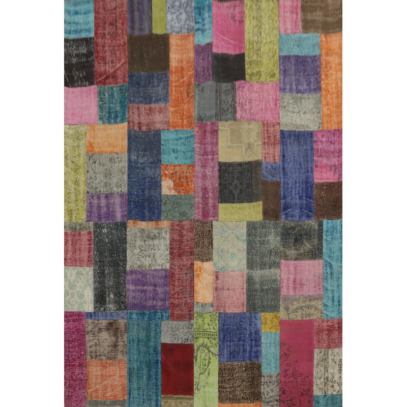 Geometric Patchwork Distressed Area Rug 8x10