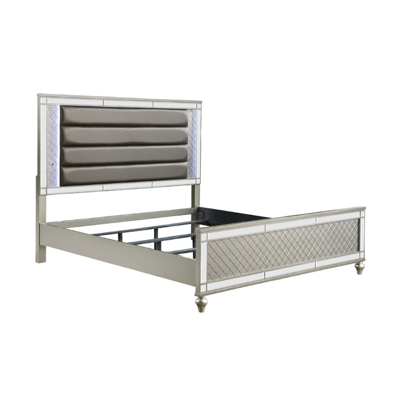 Très grand lit 1pc au fini argenté, canal, éclairage à DEL intégré et lit à panneau de luxe moderne pour chambre à coucher avec