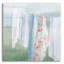 «Laundry Day 1» par Danhui Nai, art mural en verre acrylique-454009662