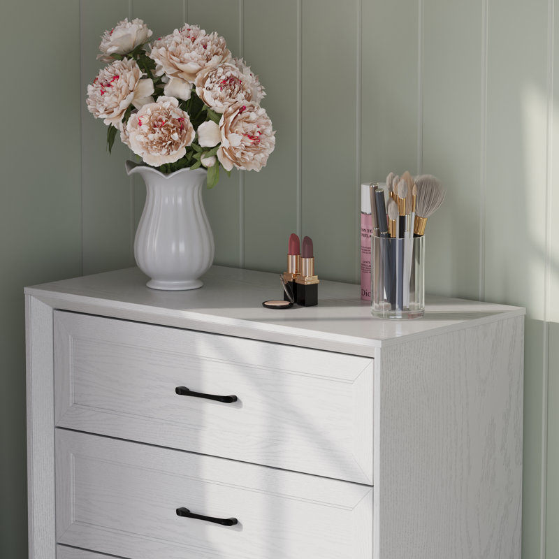 5-Drawer Dresser With Elegent Design, White