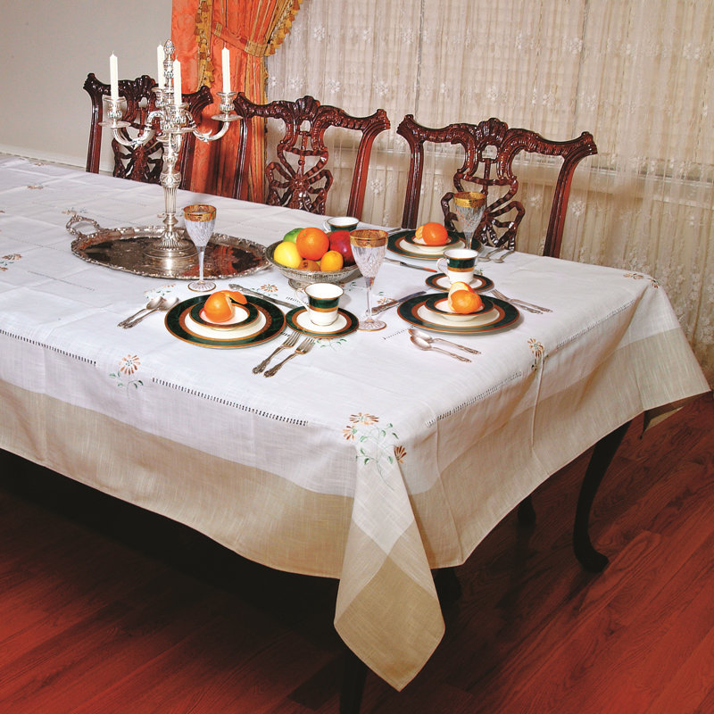 Nappe florale brodée Elizabethtown, l 70 po x P 52 po, Beige et brun