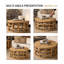Petite table basse créative et circulaire dans le salon de la famille