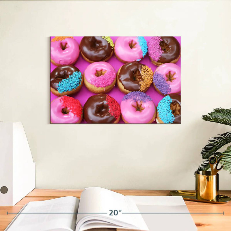 Yarlin Sprinkled Donuts, H 8 po x l 12 po