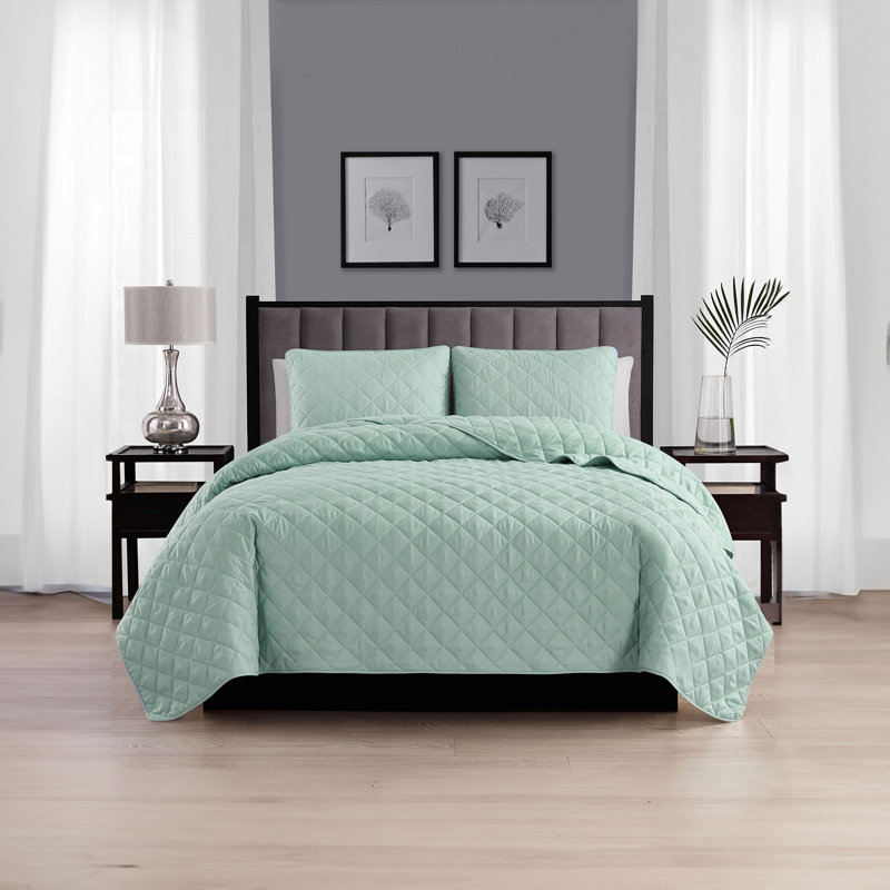 Ensemble de courtepointe en microfibre diamant réversible - Basics by Wayfair ™, Eucalyptus