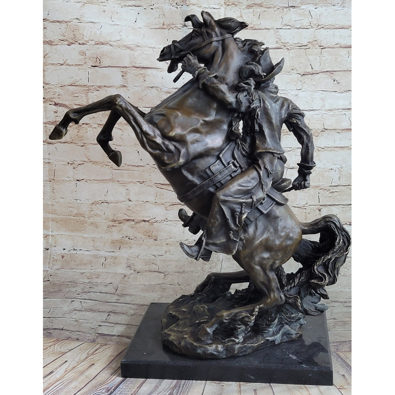 Figurines et sculptures