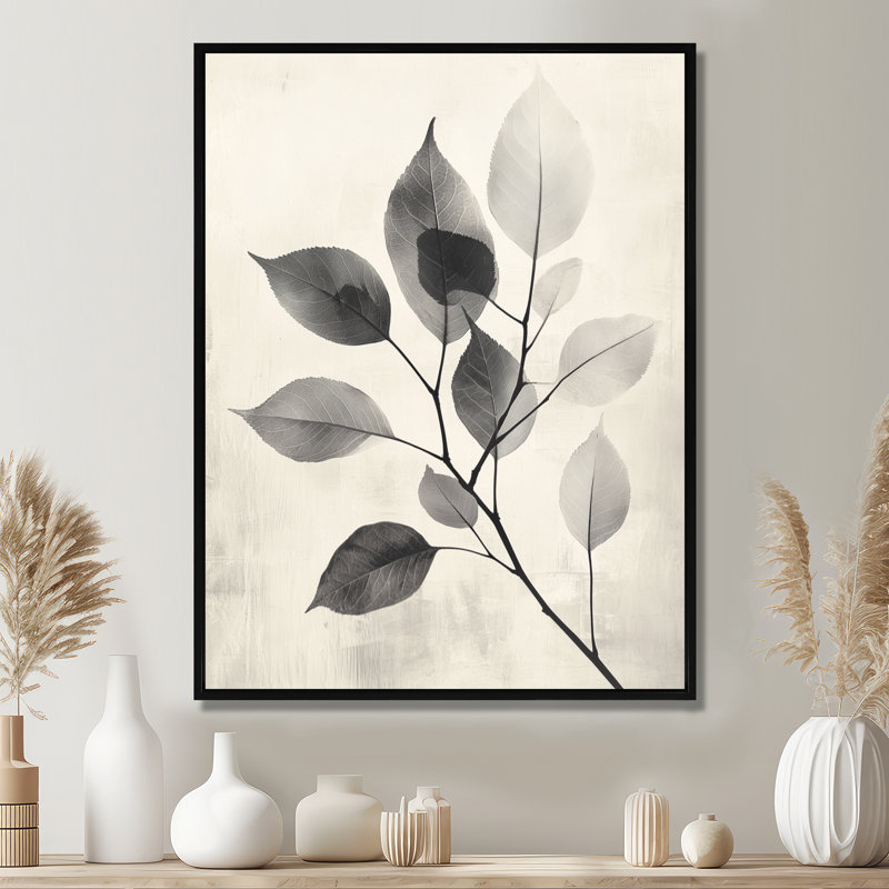 Pebble Grey Leaves Veins Of Nature III - feuilles, art mural pour le salon, H 32 po x l 24 po, Noir