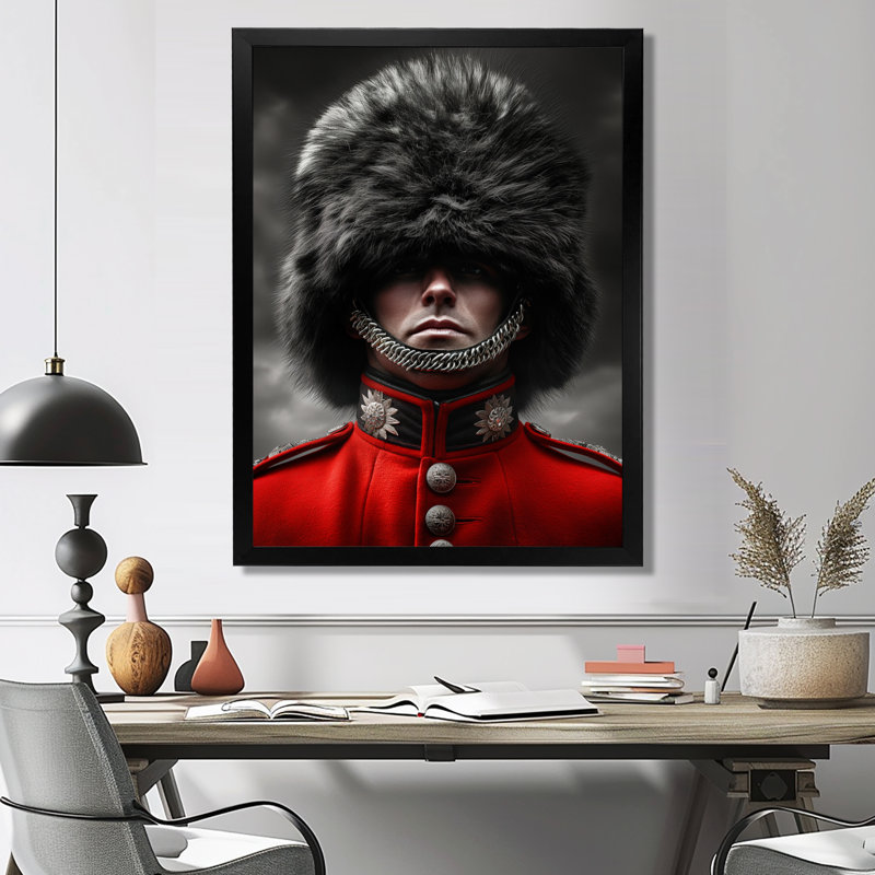 Royal British Guardsman Photo II - armée, impression d'art mural, H 20 po x l 12 po x P 1 po, Toile encadrée noire simple