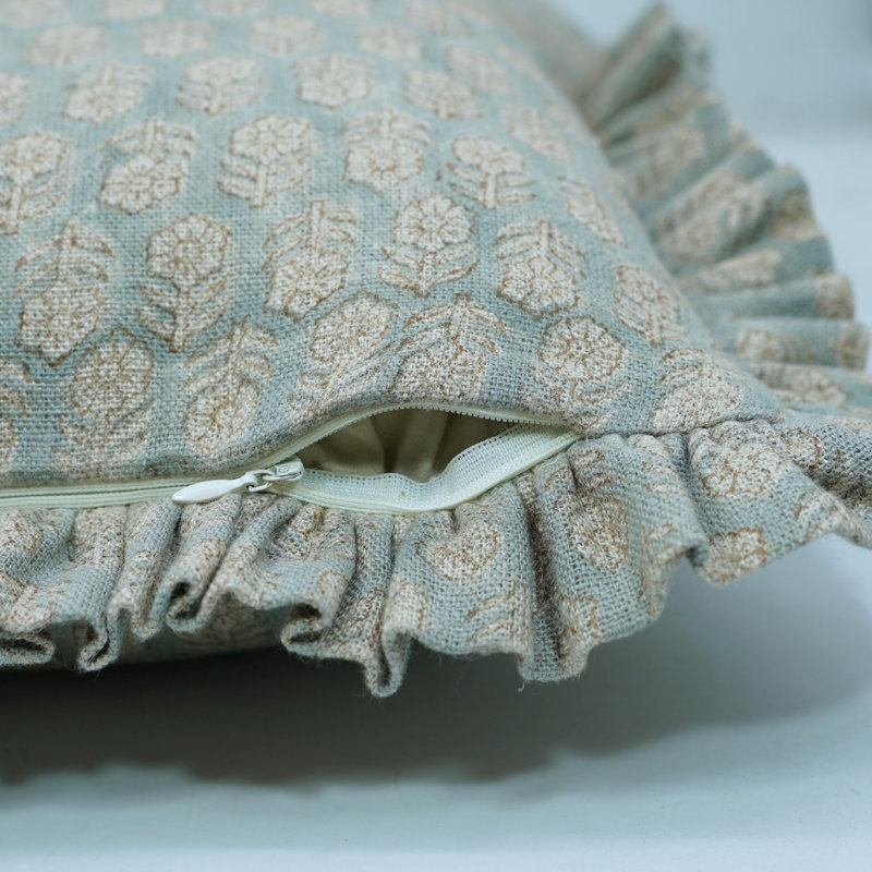 Housse de coussin Fabulsine en lin bleu clair, imprimé blocs et volants, H 20 po x l 12 po, Rectangulaire
