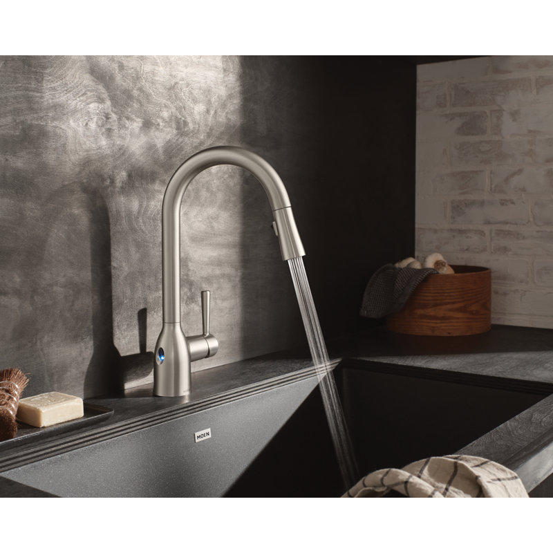 Moen Adler MotionSense Wave Single Handle Pulldown Kitchen Faucet with Power Clean Technology, Spot Resist Stainless
