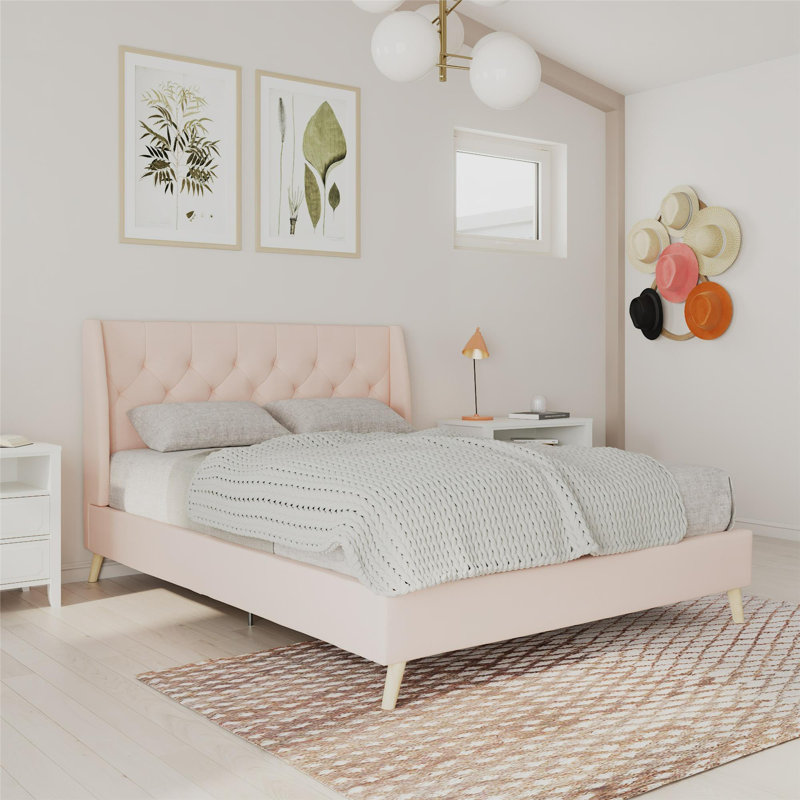 Her Majesty Upholstered Platform Bed, Kingsize (5'), Pink