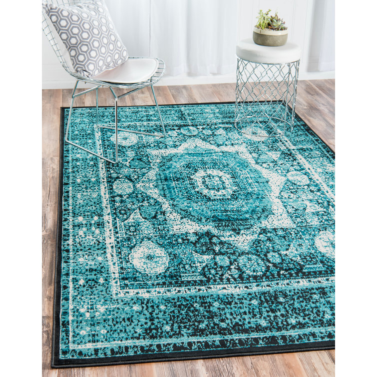 Yareli Oriental Indoor Rug