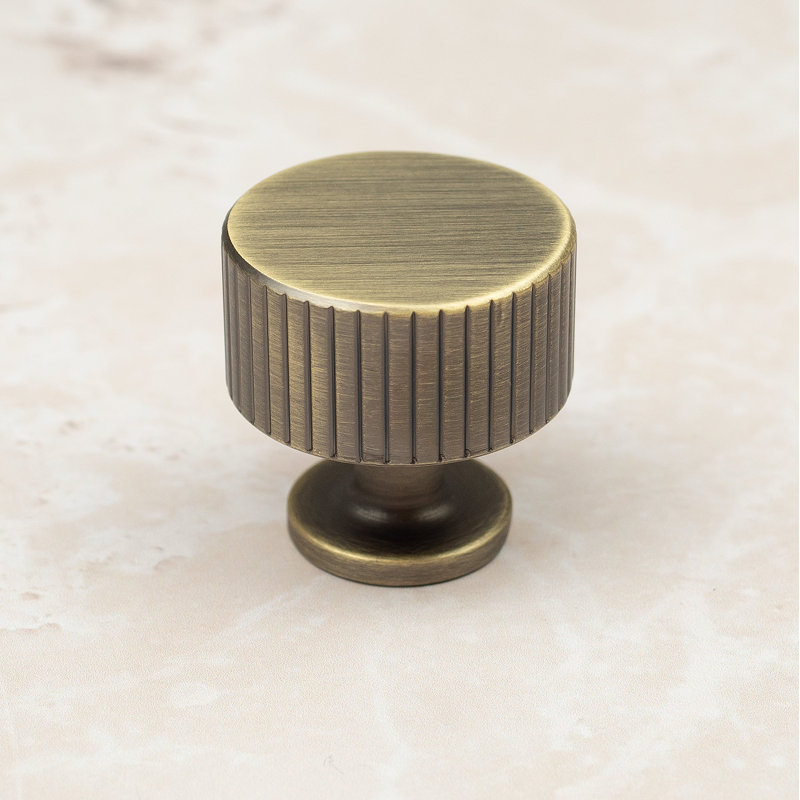 Antique Brass Reeded Knob, 28mm Knob