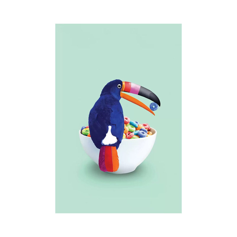 «Cereal Toucan» par Jonas Loose - peinture sur toile tendue, H 40 po x l 26 po x P 1,5 po
