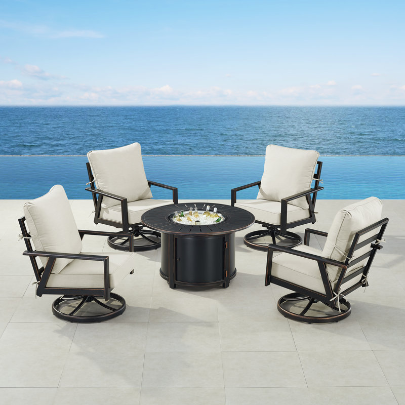 Ensemble de table de foyer en aluminium noir avec quatre fauteuils club, Gris clair