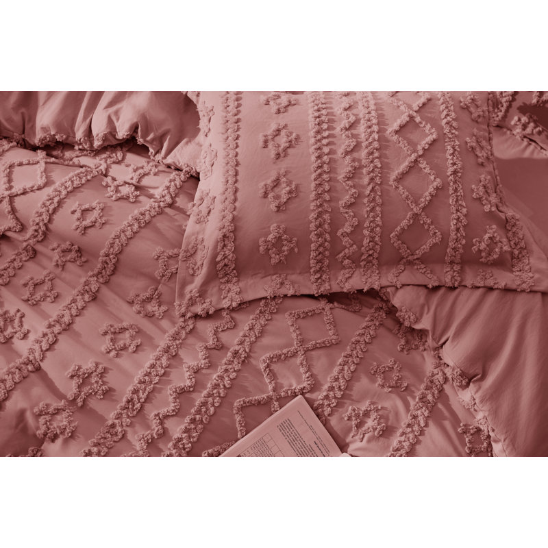 Bedsure Tufted Boho Queen Comforter Set – 3-Piece Grayish Pink Shabby Bedding，Farmhouse Jacquard Bed Set with Embroidery, All-Season Softness for Cozy Bedrooms & Boho-Chic Gifts
