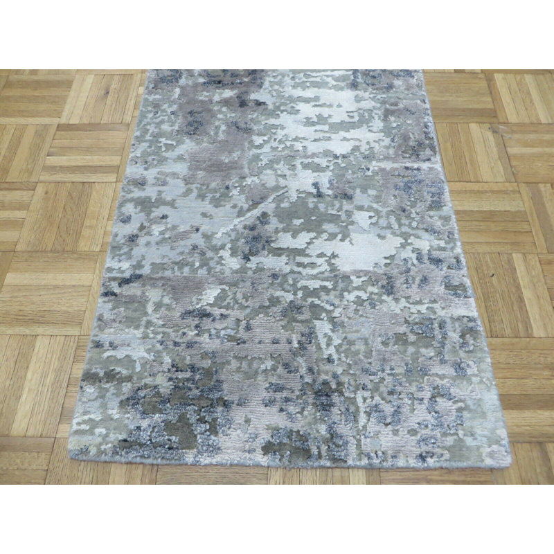 Tapis gris en soie noué à la main de conception unique 2 pi x 3 pi Bettine