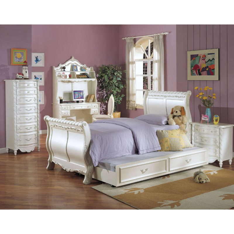 Brookly Platform Bed