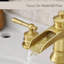 Robinet mitigeur de lavabo à entraxe de 20 cm (8 pouces) en finition or brossé, robinet de lavabo avec flexible, poignée à double levier, cartouche en céramique, installation latérale sur plage, finition or, bonde clic-clac à 3 trous.