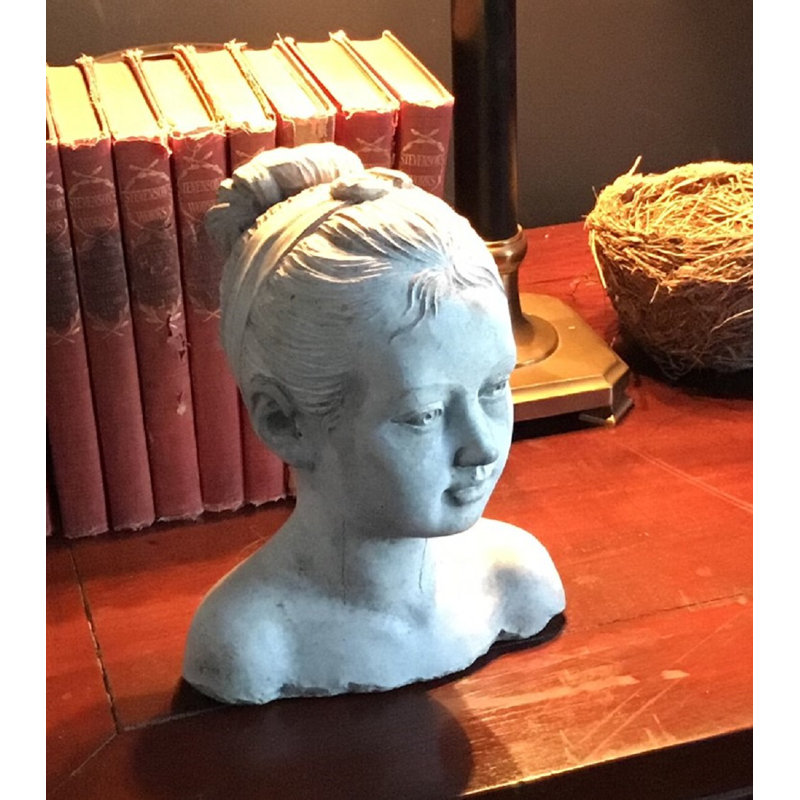 Statue de fille ciment Qasim