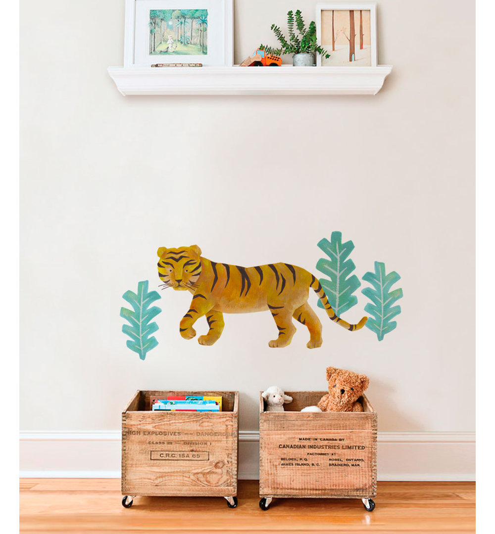 Barga Non-Wall Damaging Accent Harriet Bee