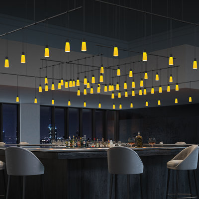 Lustre linéaire moderne à 90 lumières Suspender®