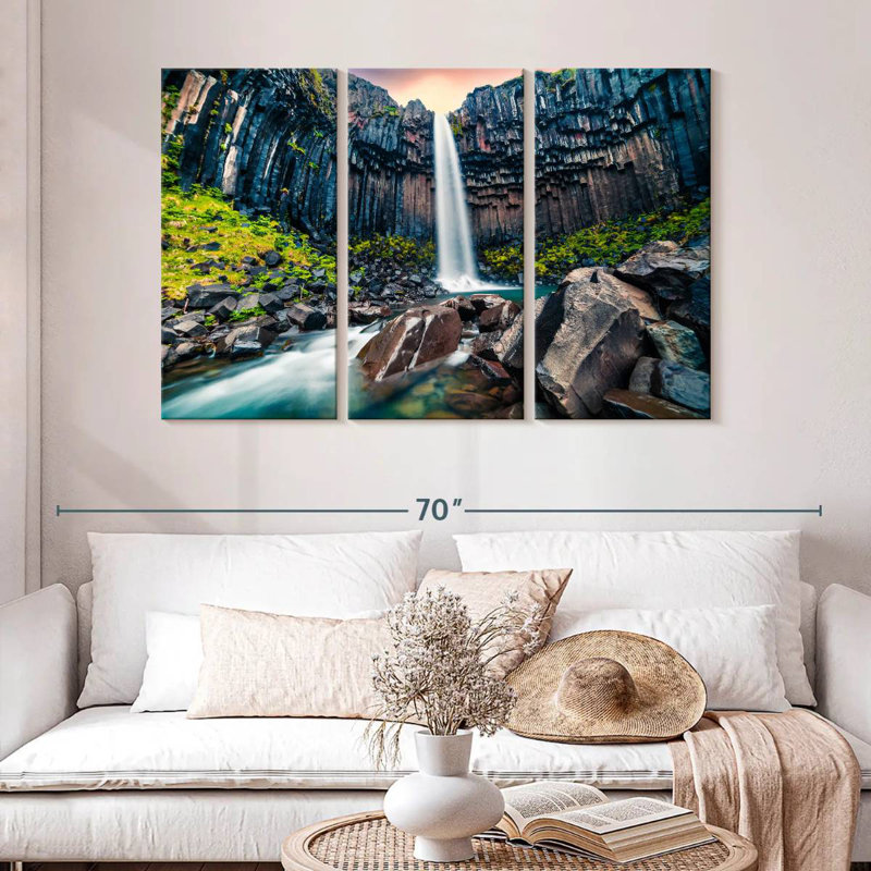 Alvord Simple Waterfall, 32" H x 50" W
