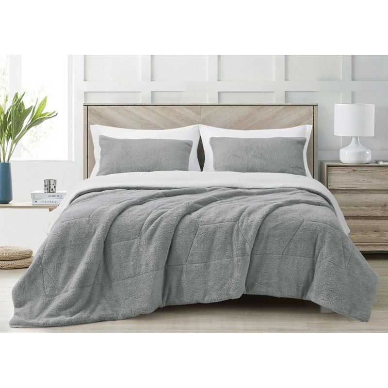 Double Sided Sherpa Reversible Comforter Set, Queen Comforter + 2 Standard Shams, Gray