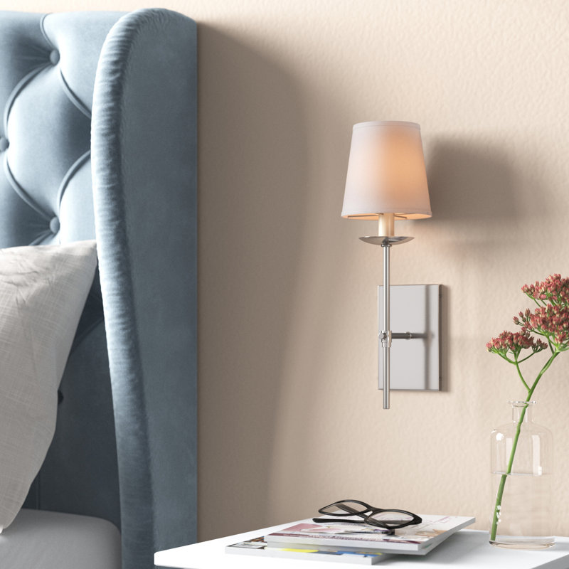 Glaucia Wallchiere, Burnished Nickel/White