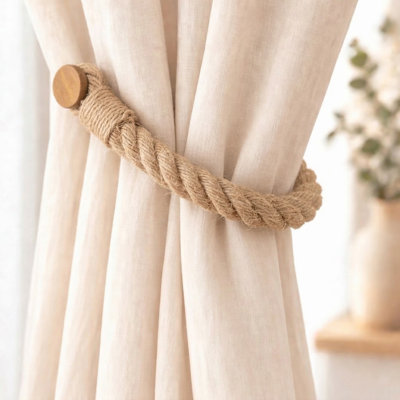 Twisted Curtain Tieback with Magnetic Closure 19.75 x 0.75 in