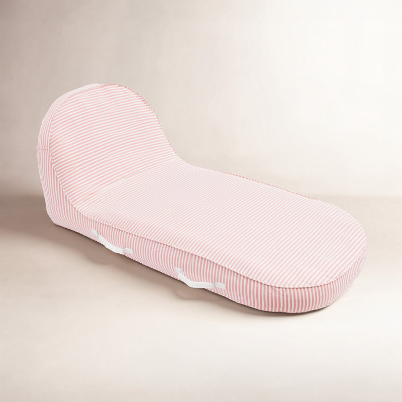 La chaise longue de piscine, Rose