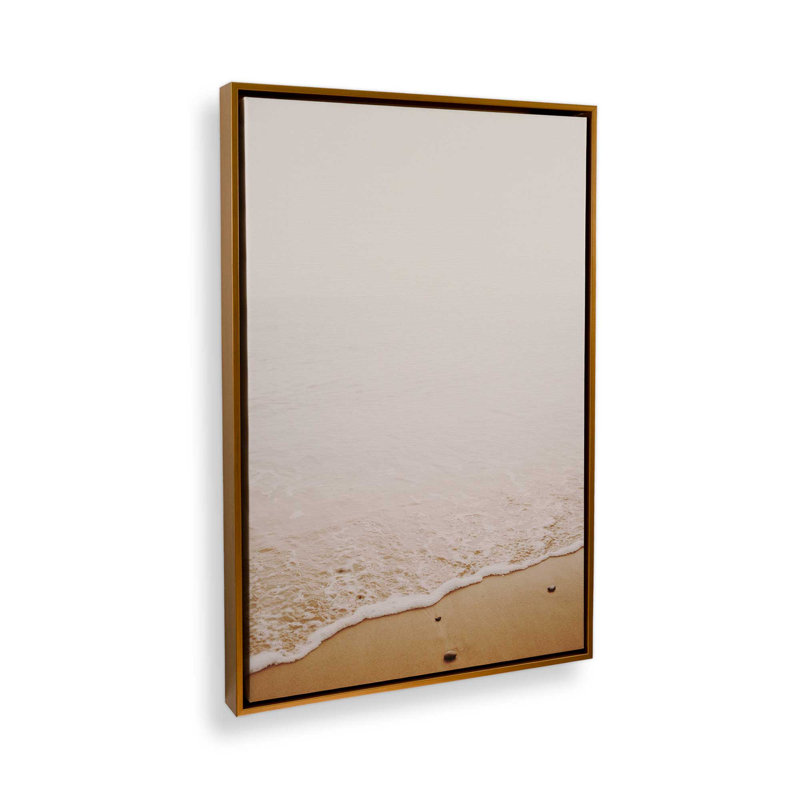 «Gentle Beach Tides», reproduction sur toile, Cadre flottant or poli, H 18,75 po x l 12,75 po x P 1,75 po