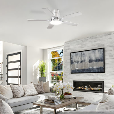Ventilateur de plafond standard d'intérieur moderne en chrome de 52 po avec lumières à DEL à intensité variable et télécommande incluse